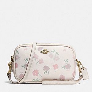 Coach crossbody daisy field